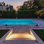 Lionea Villa