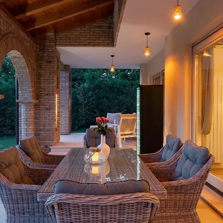 Luxury Lionea In For 10 People With Sea View & Private Pool * Porec
